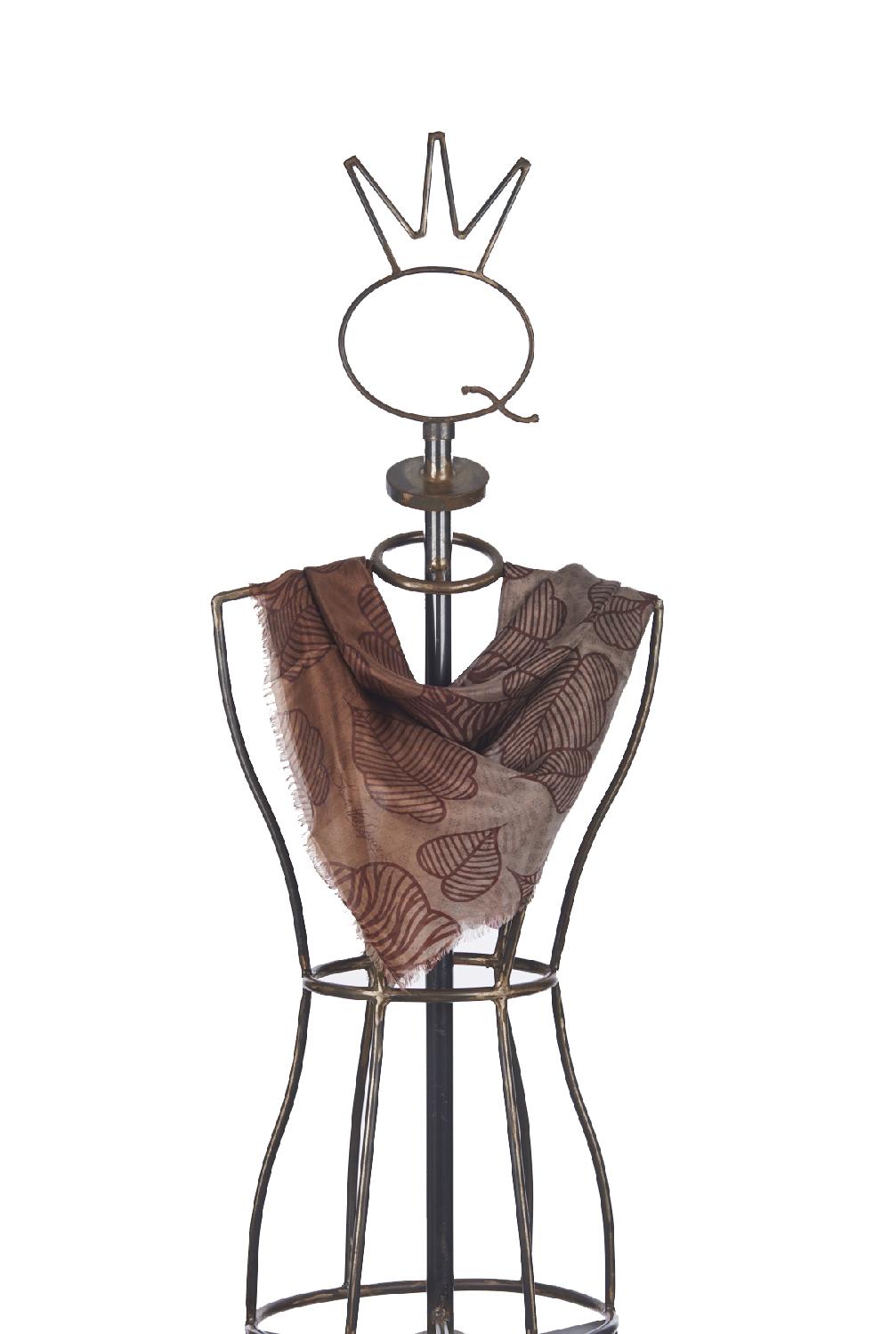 Save The Queen Stola in seta stampata