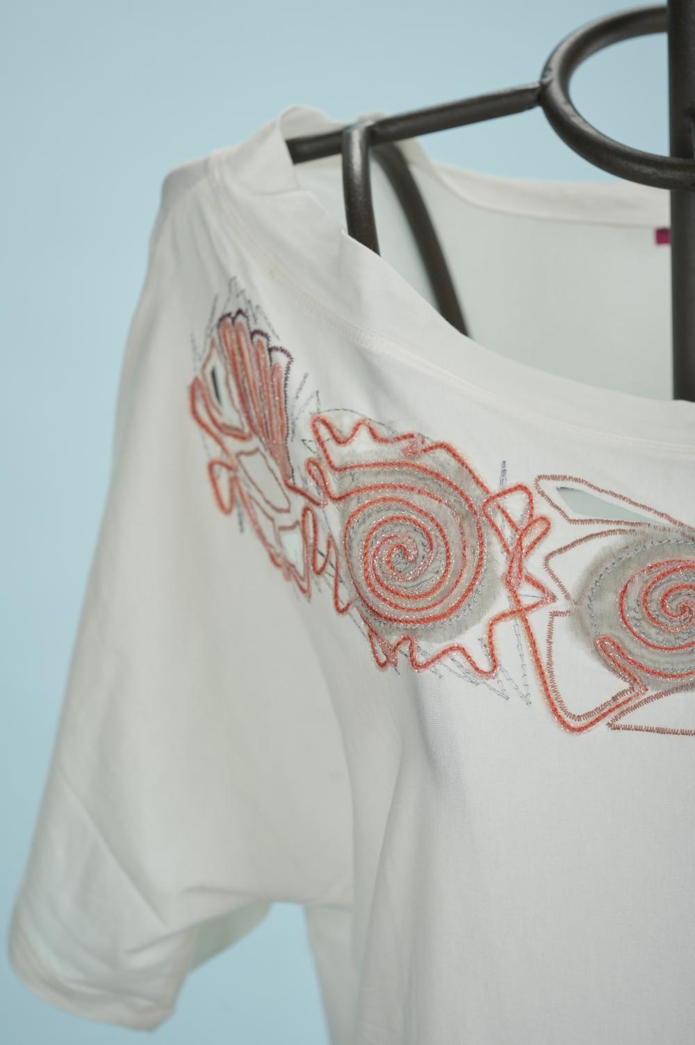 Save The Queen T-Shirt Ricamata