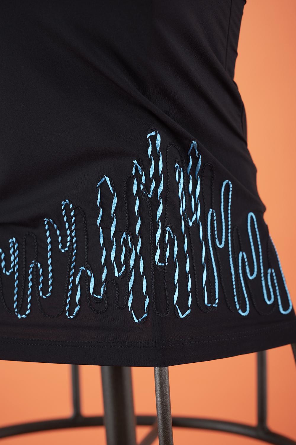 Save The Queen Top Ricamato