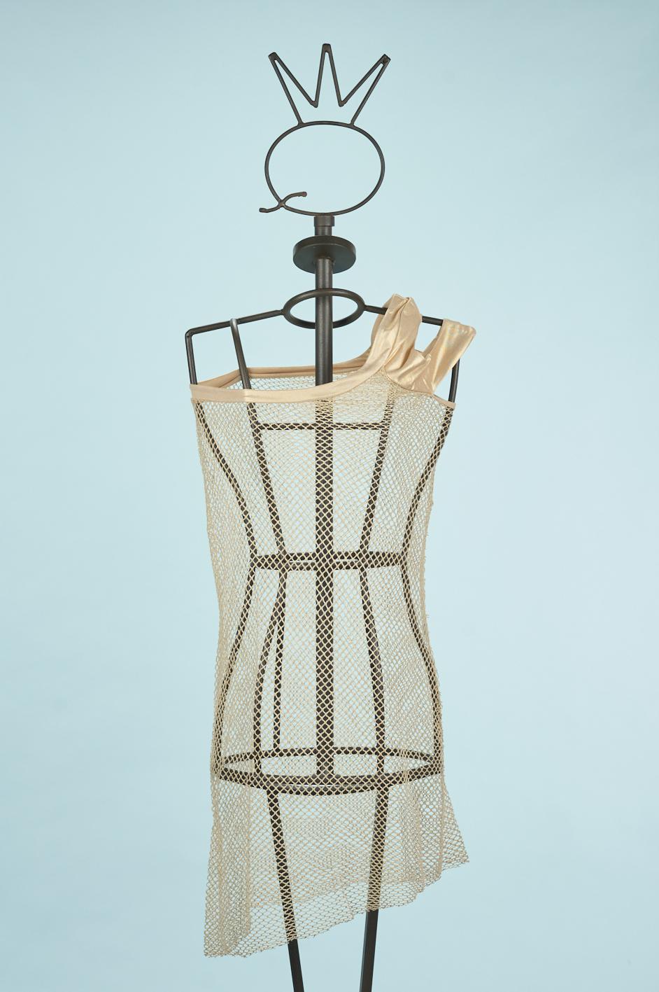 Save The Queen Tunica A Rete Oro