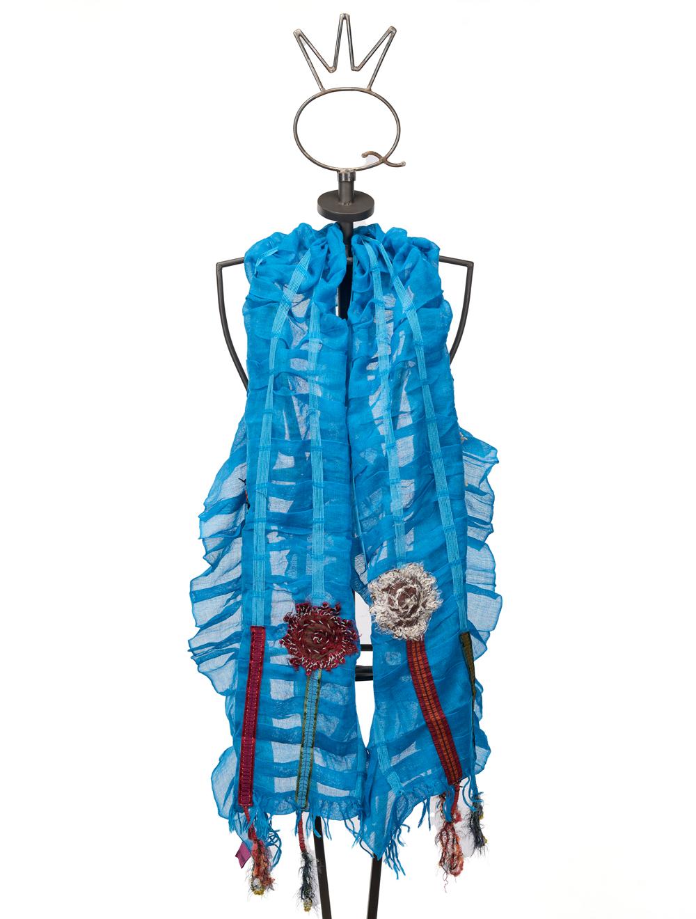 Save The Queen Sciarpa turchese in garza di cotone con applicazioni e ricami