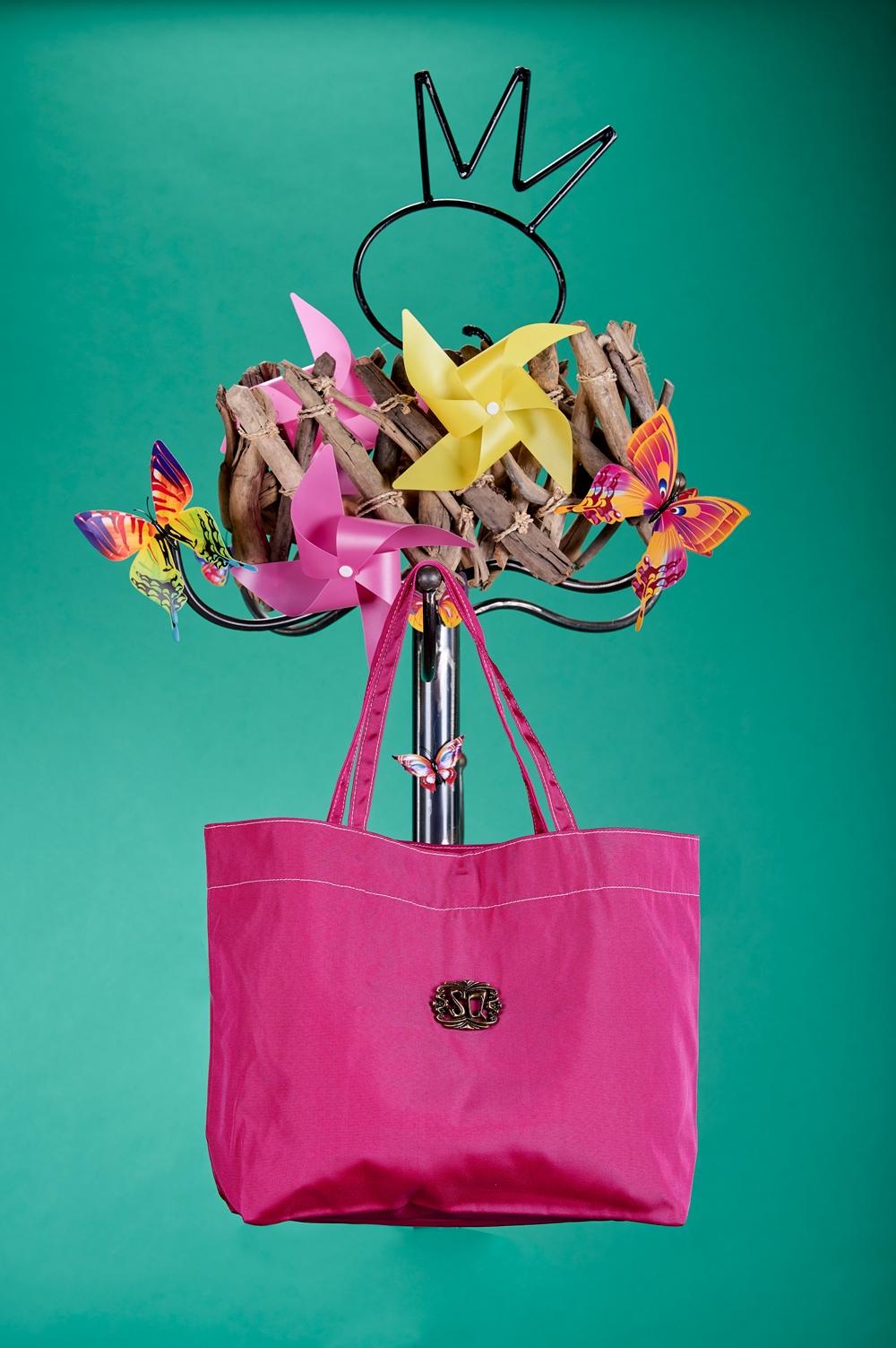 Save The Queen Shopper fucsia con logo in metallo zama