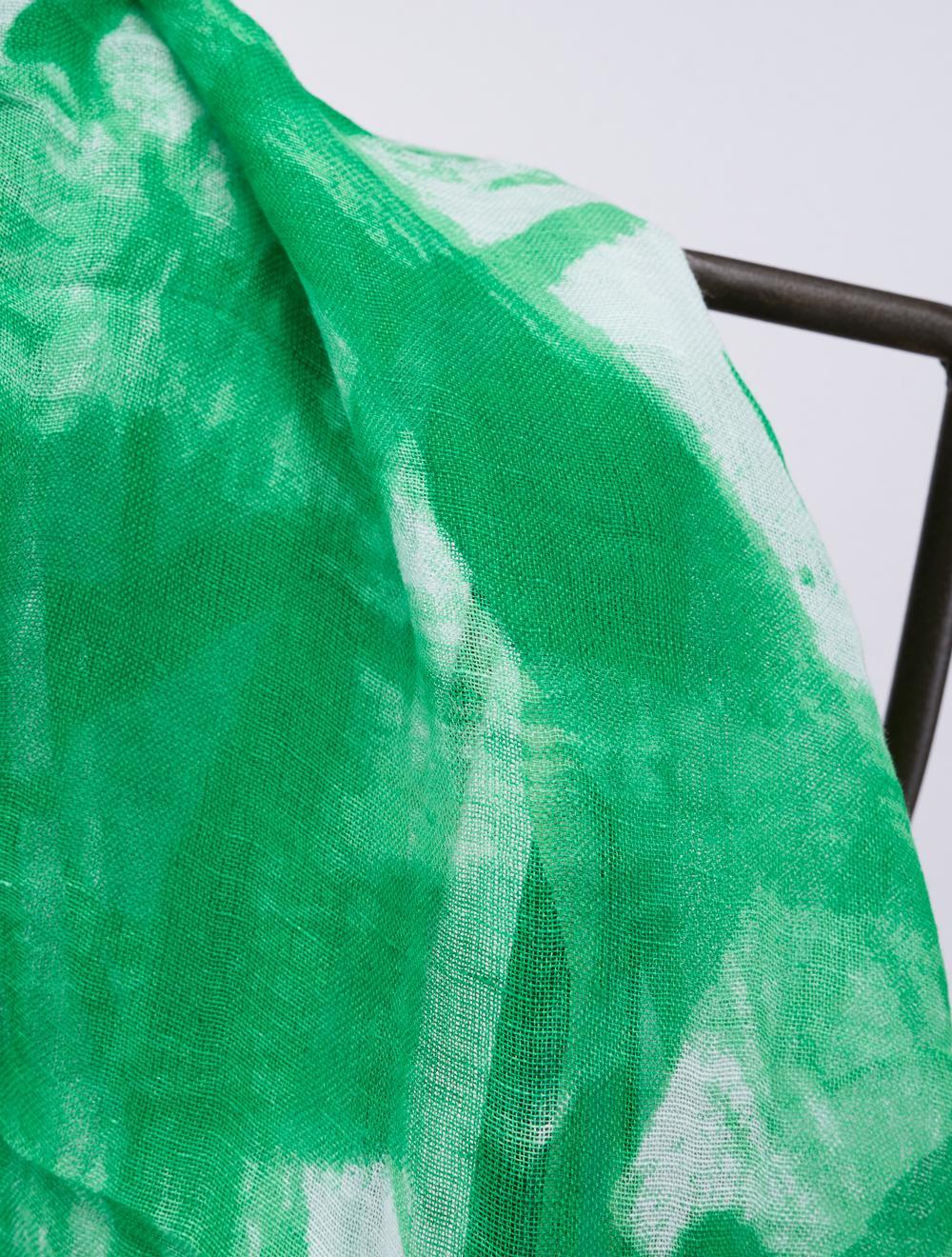 Save The Queen Stola Con Stampa Verde In Lino E Modal