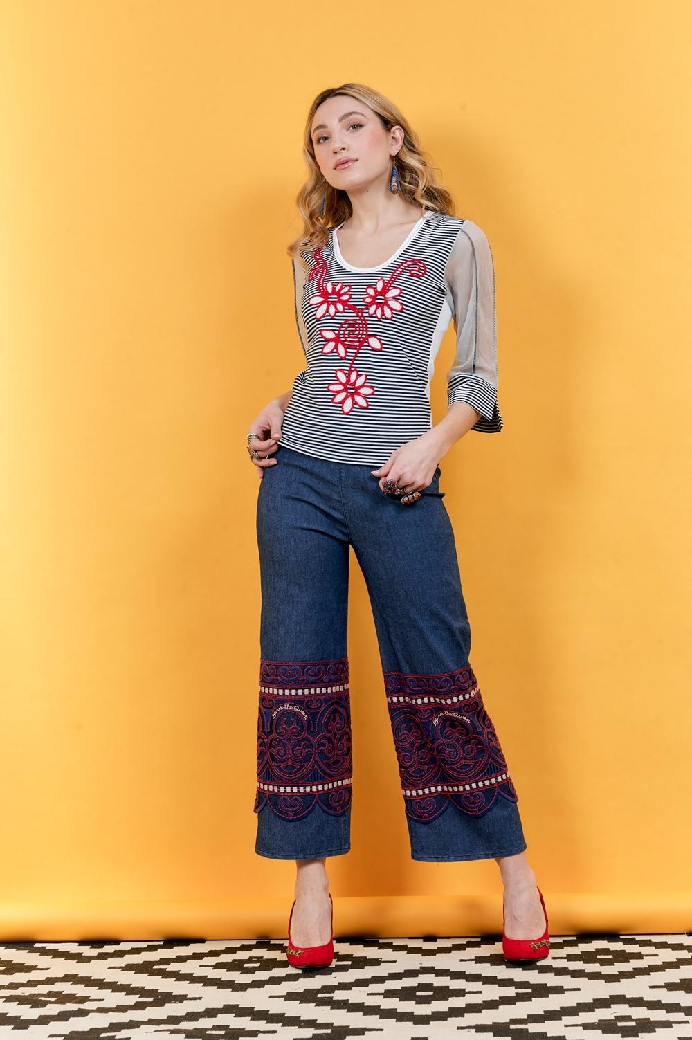 Save The Queen T-shirt a righe bianca e nera con ricamo