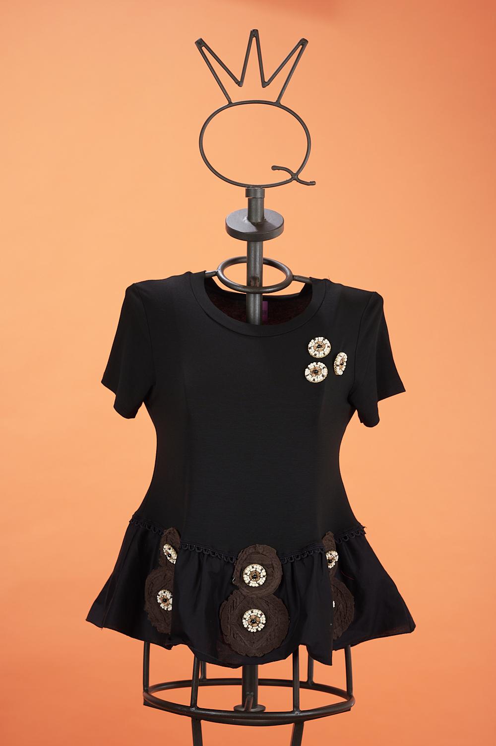 Save The Queen T-shirt nera con ricami e applicazioni