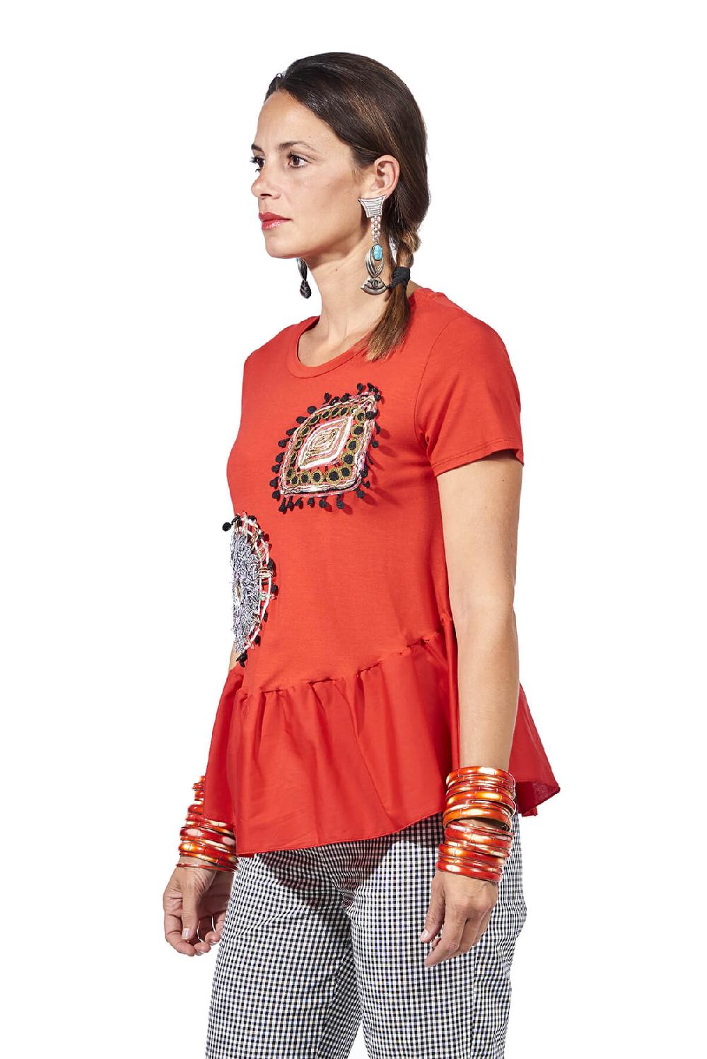 Save The Queen T-shirt Rossa Con Ricami E Balza In Tessuto