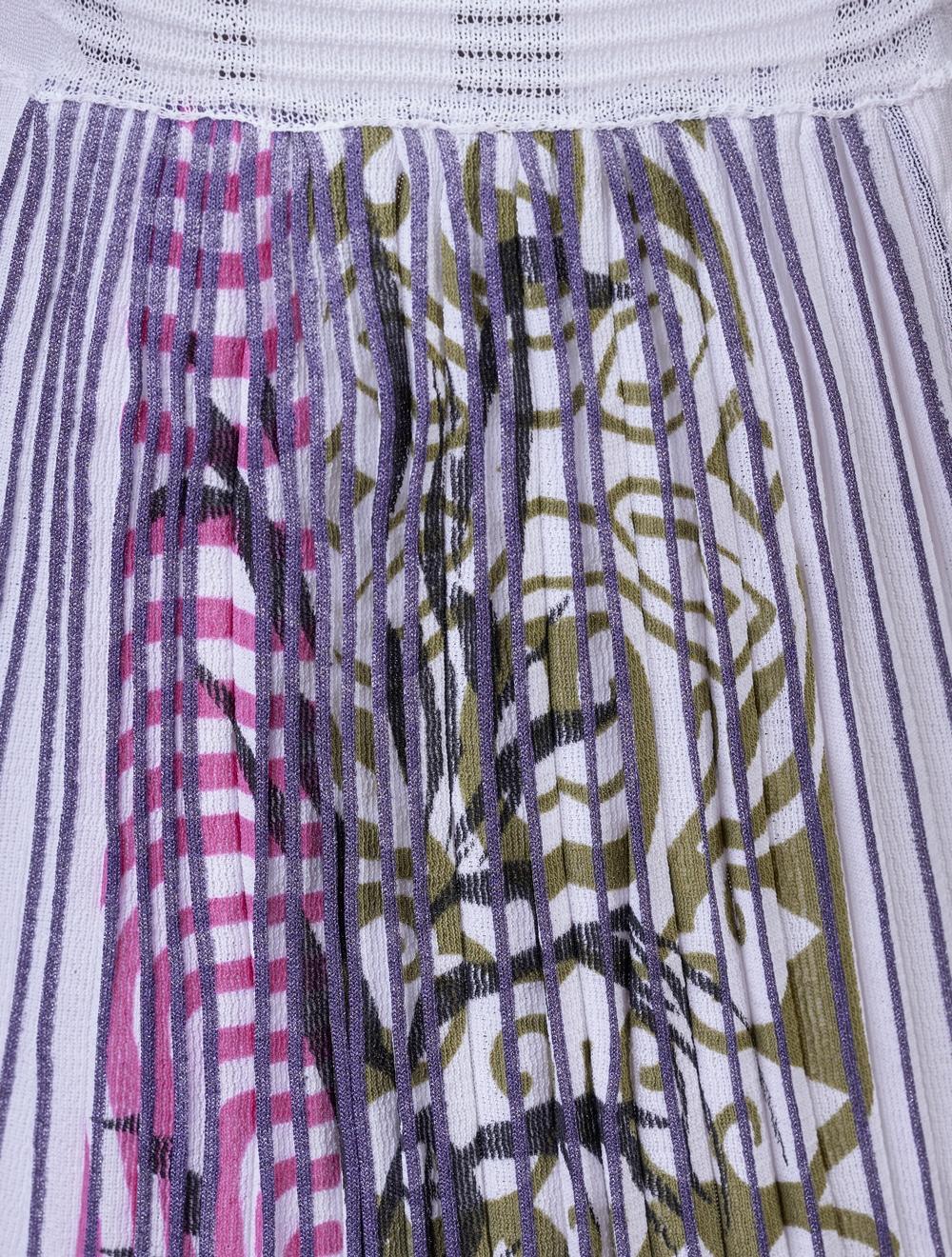 Save The Queen Top Bianco In Maglia Plissé Con Stampa