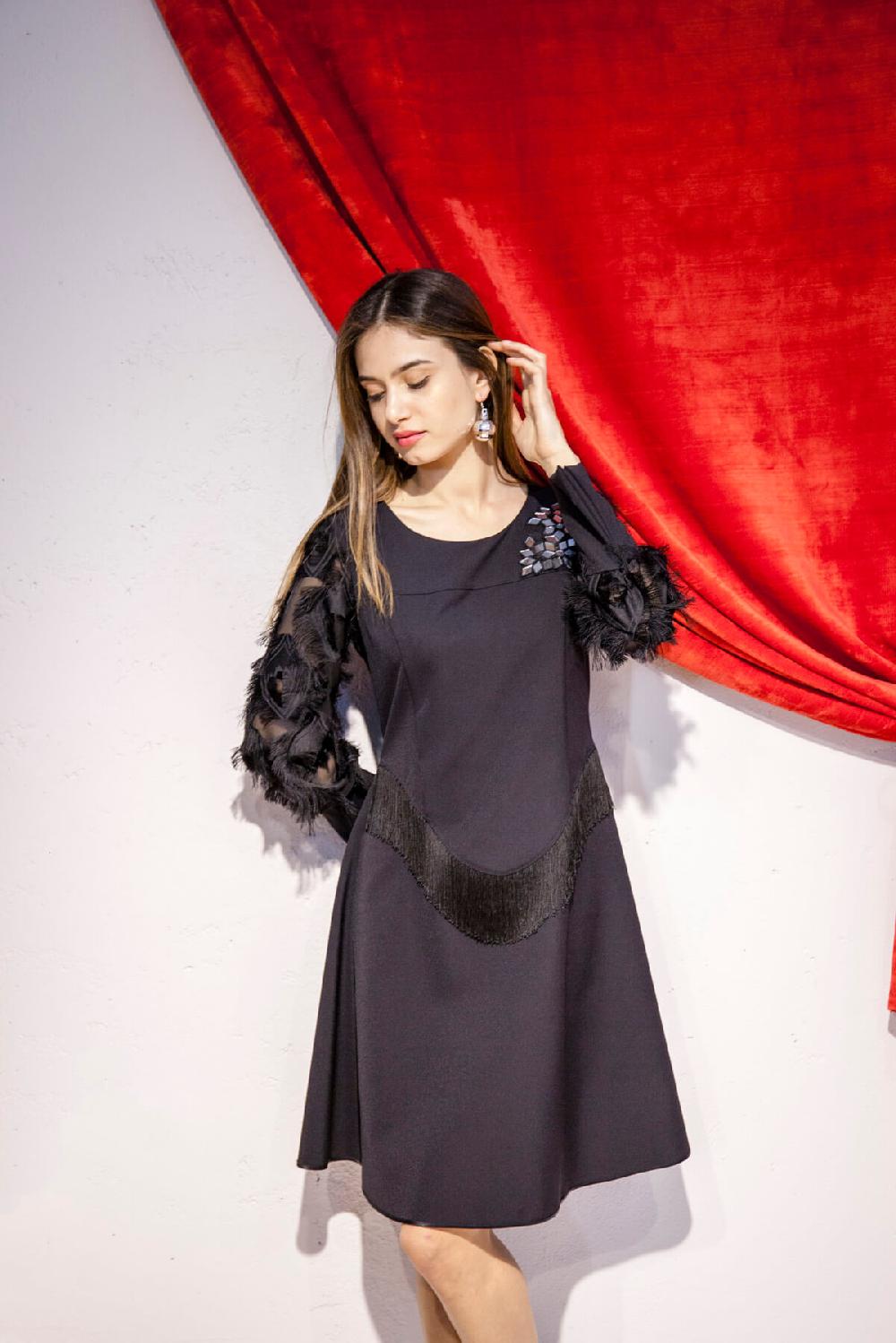 Save The Queen Vestito Nero Al Ginocchio Con Applicazioni