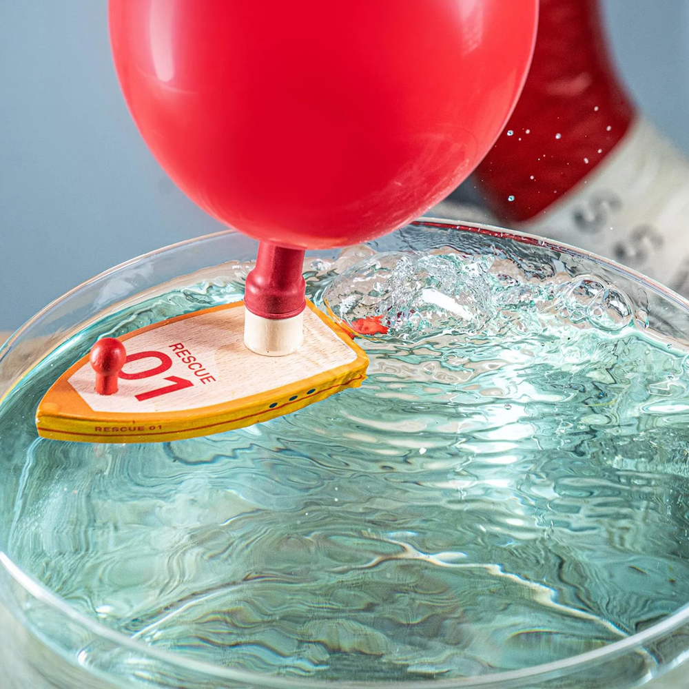 Sbam Design Barchetta In Legno Con Palloncino – Rescue01