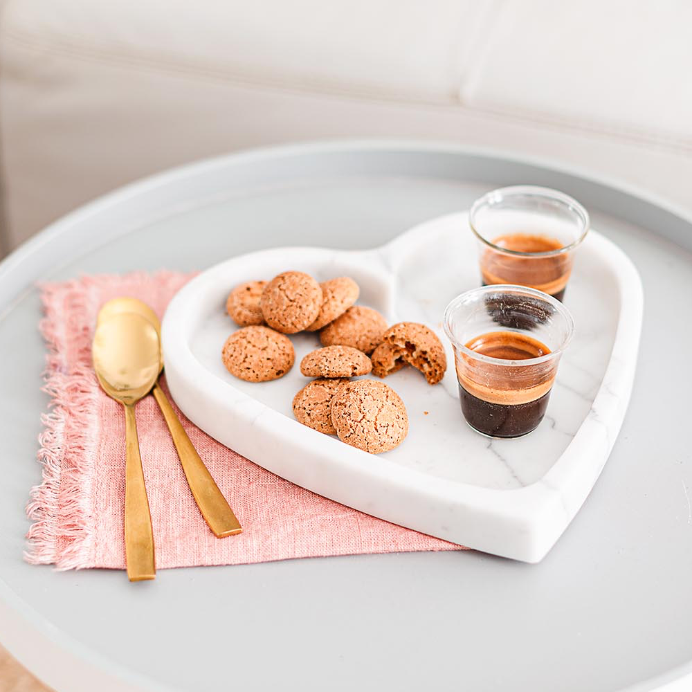 Sbam Design Contenitore A Cuore In Marmo Bianco Di Carrara