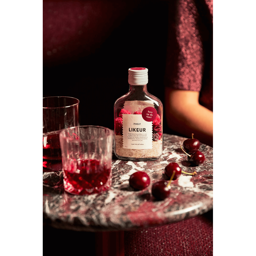 Sbam Design Pineut – Fiaschetta Preparato Per Liquore Alla Ciliegia