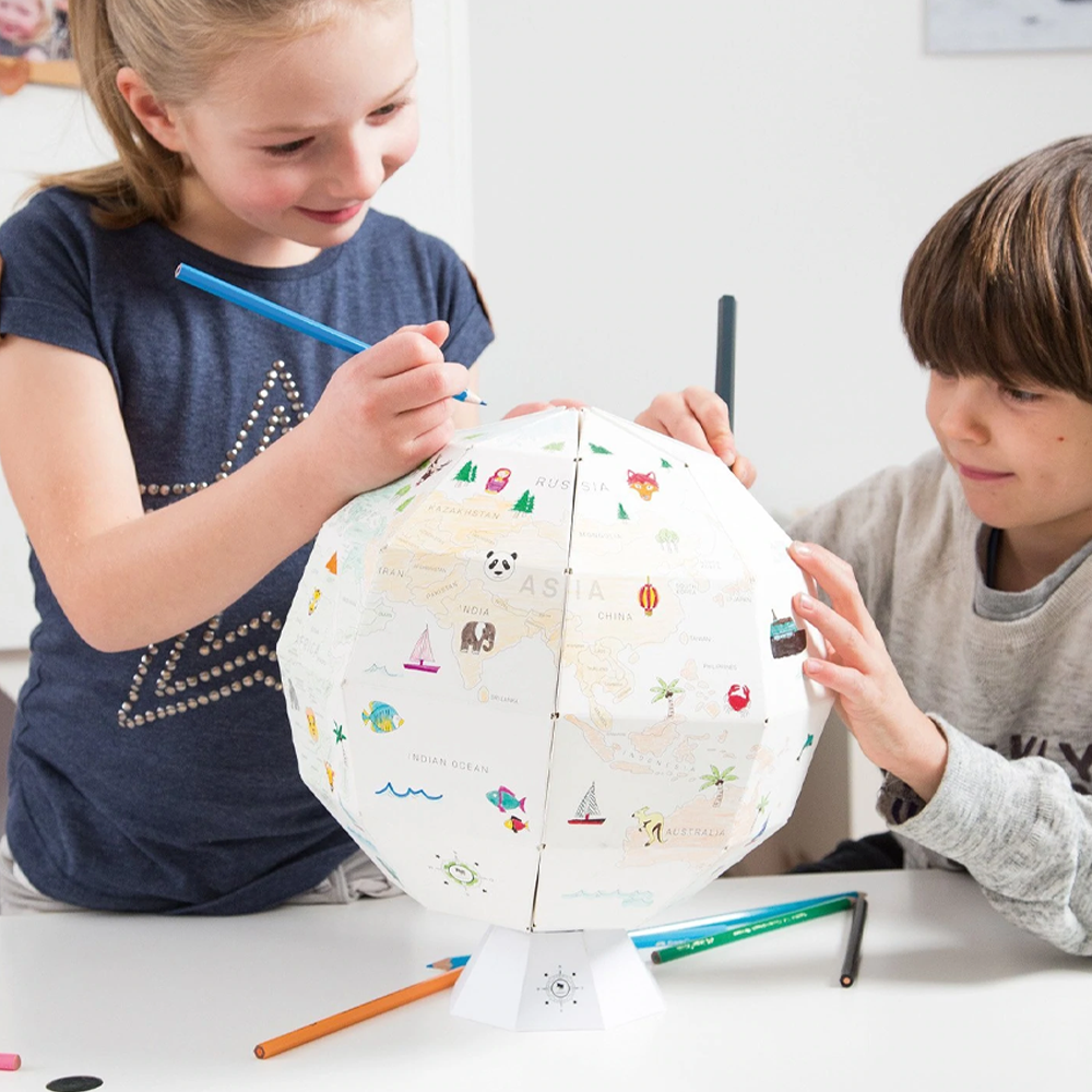 Sbam Design Mappamondo In Cartone Da Colorare