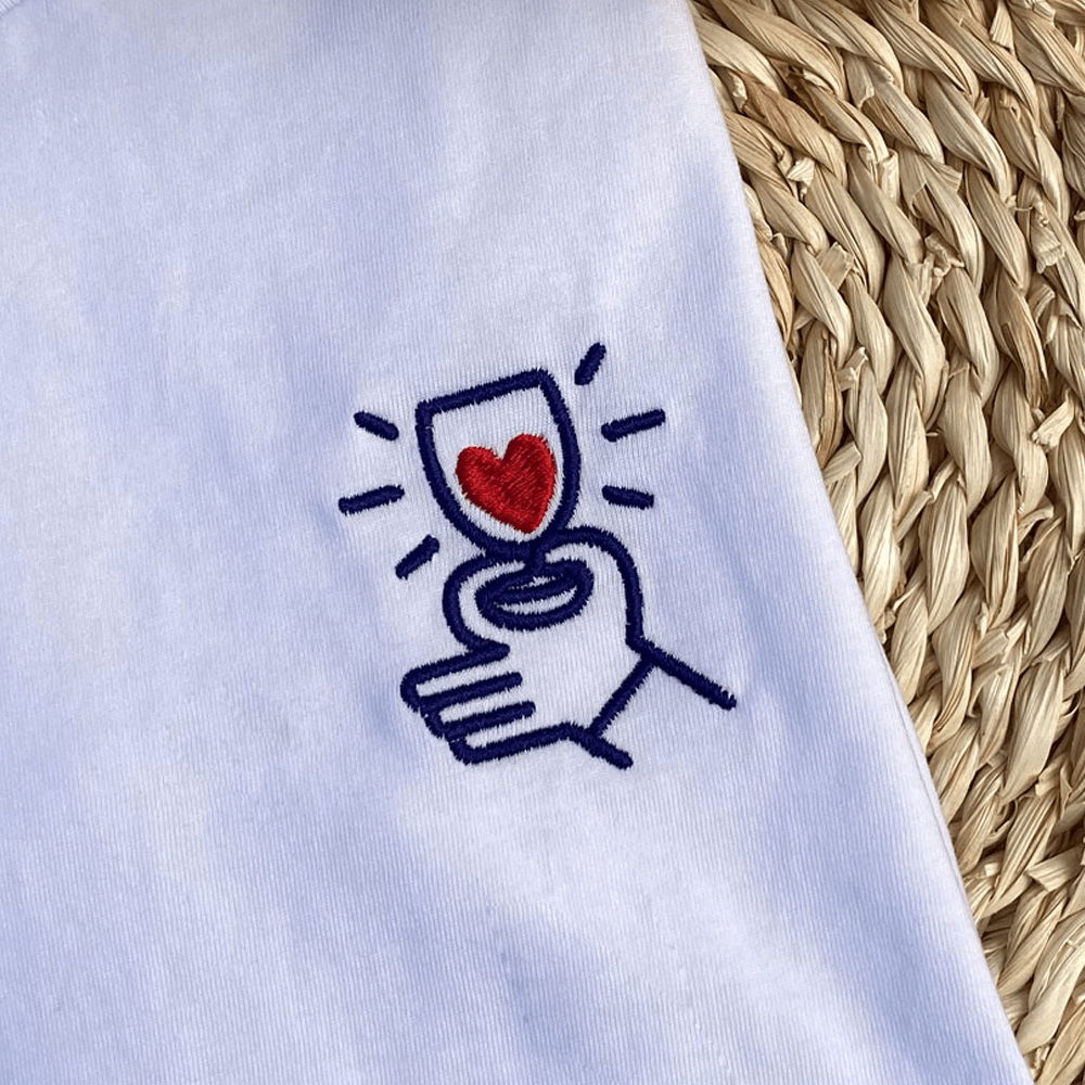 Sbam Design T-Shirt Ricamata – Calice Cuore Rosso