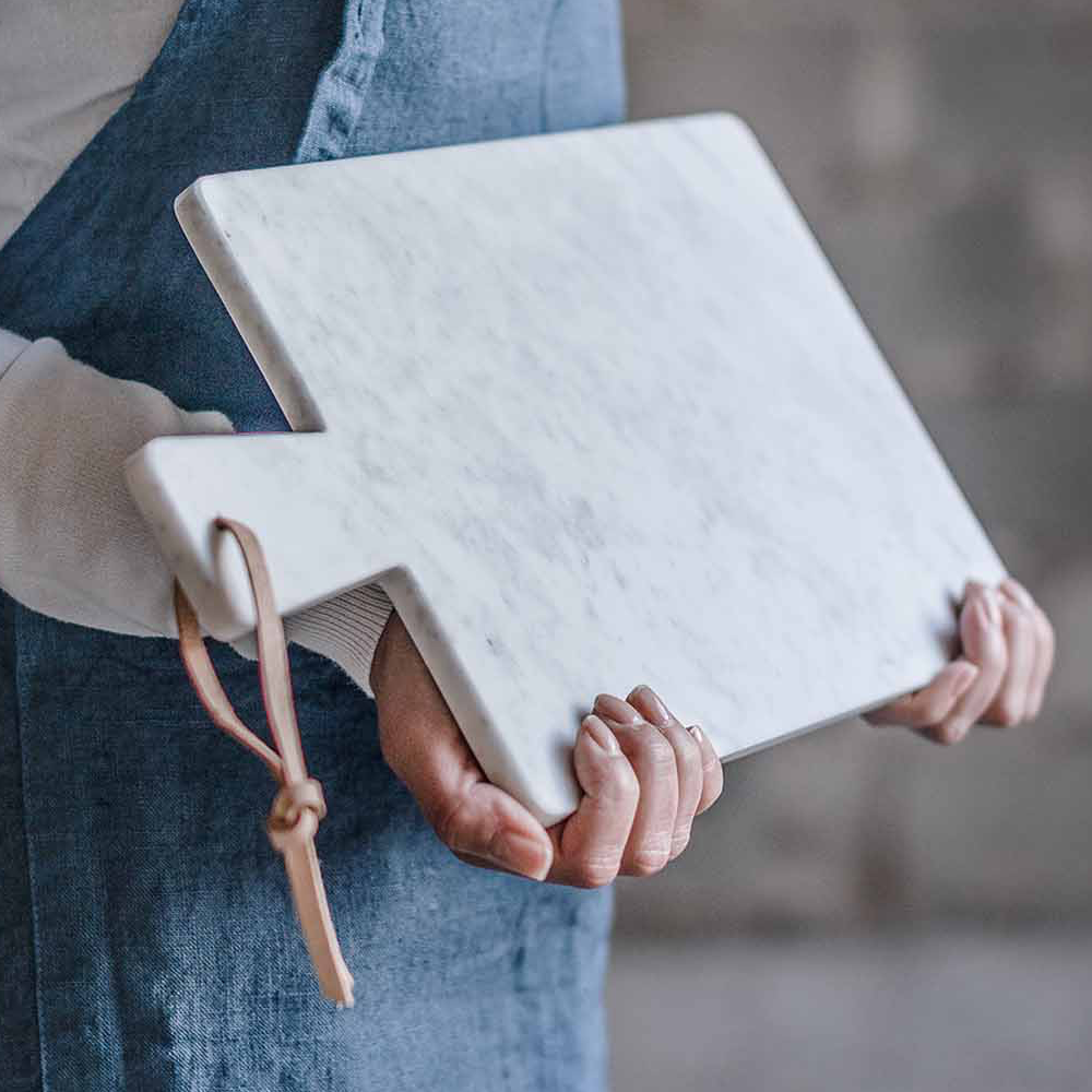 Sbam Design Tagliere In Marmo Bianco Di Carrara E Cuoio