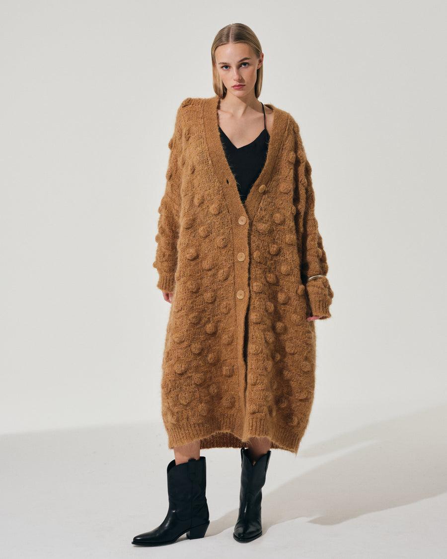 Scaglione COAT MAXY CARDIGAN OVER HAZELNUT STITCH CARAMEL