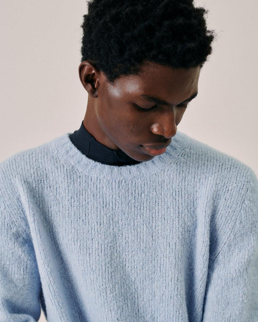 Scaglione ROUND NECK SEAMLESS PUFFED CASHMERE CELESTE