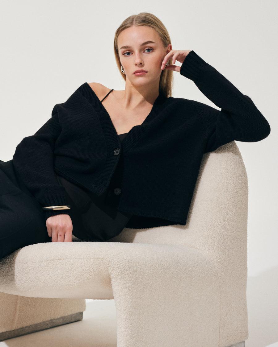 Scaglione CARDIGAN RAGLAN SEAMLESS MERINO BLACK