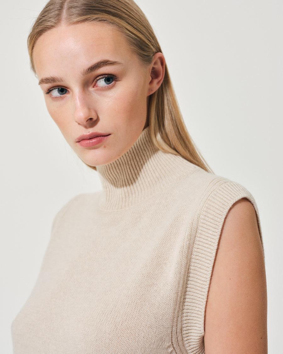 Scaglione GILET TURTLE NECK RIBBED SIDES BEIGE