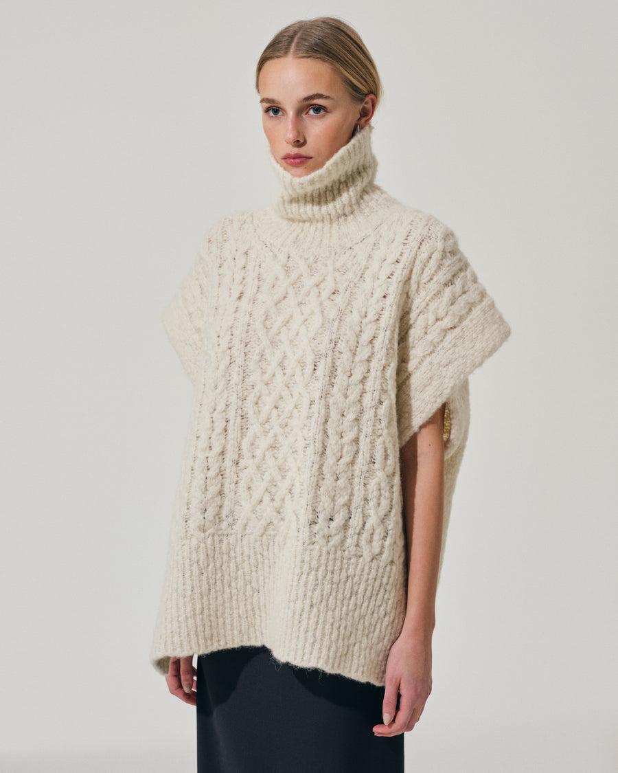 Scaglione PONCHO PUNTO ARAN MILK