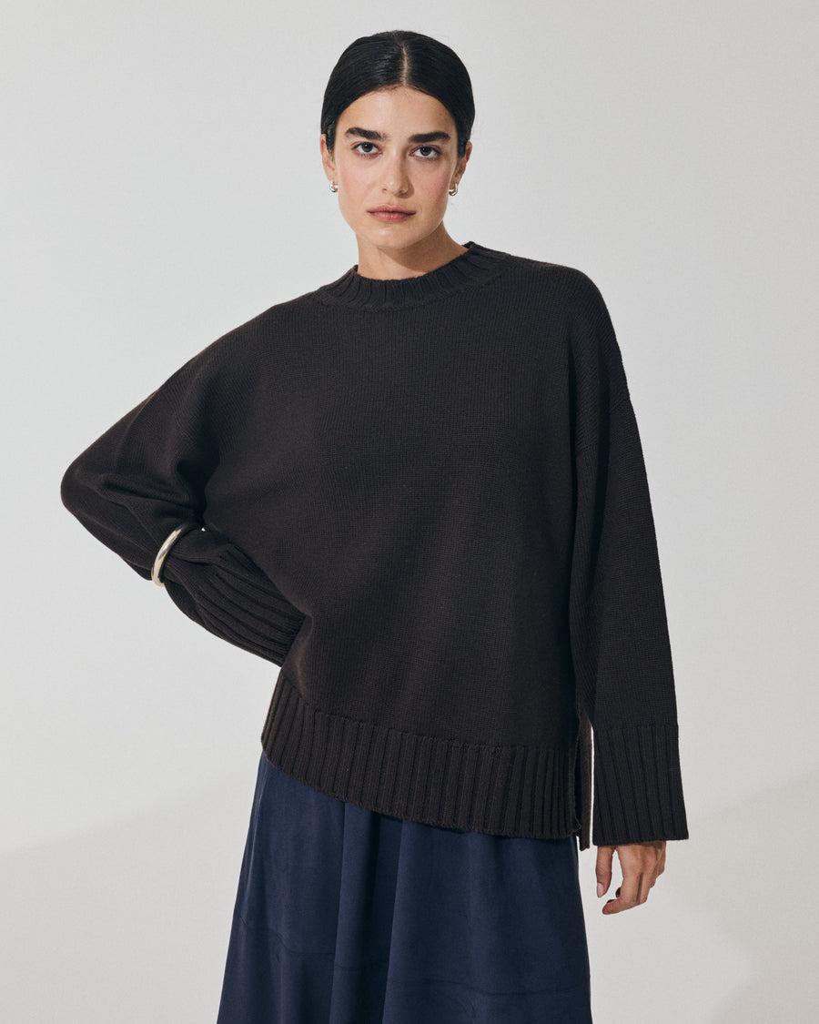 Scaglione ROUND NECK BOXY SOFT EBANO