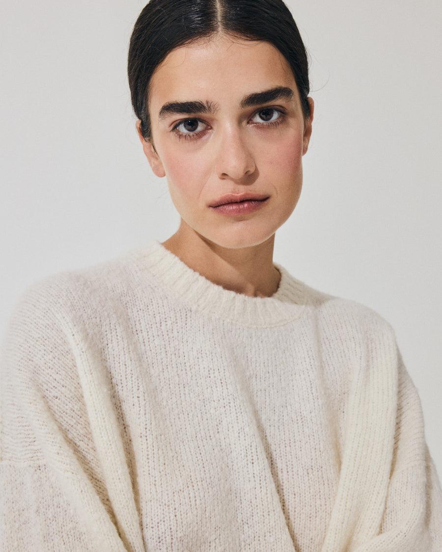 Scaglione ROUND NECK OVER PUFFED CASHMERE MILK