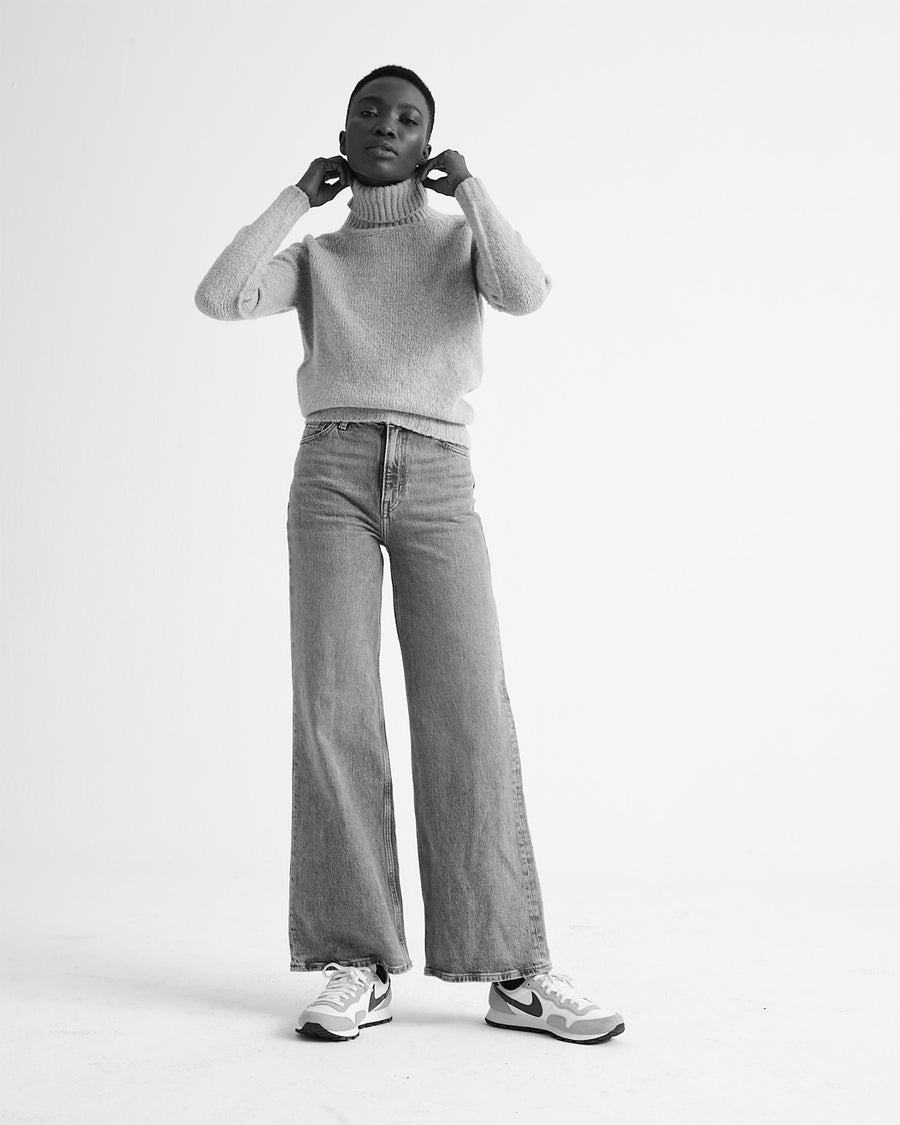 Scaglione TURTLE NECK SEAMLESS PUFFED MILK