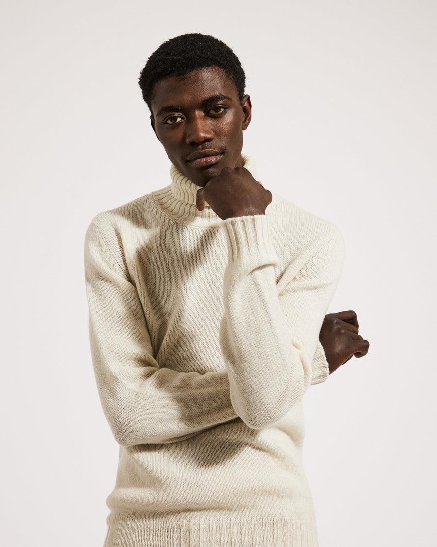 Scaglione TURTLE NECK SEAMLESS SOFTWOOL MILK