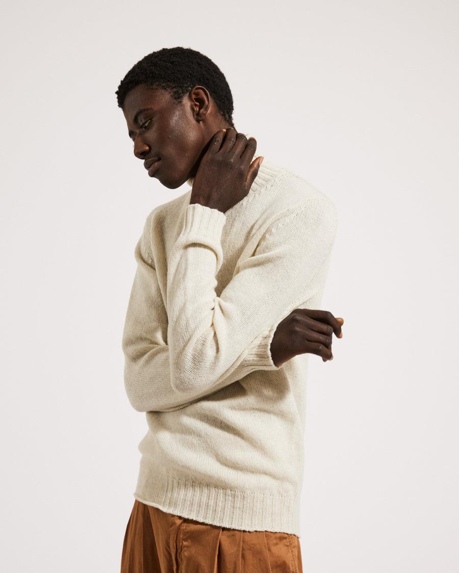 Scaglione TURTLE NECK SEAMLESS SOFTWOOL MILK