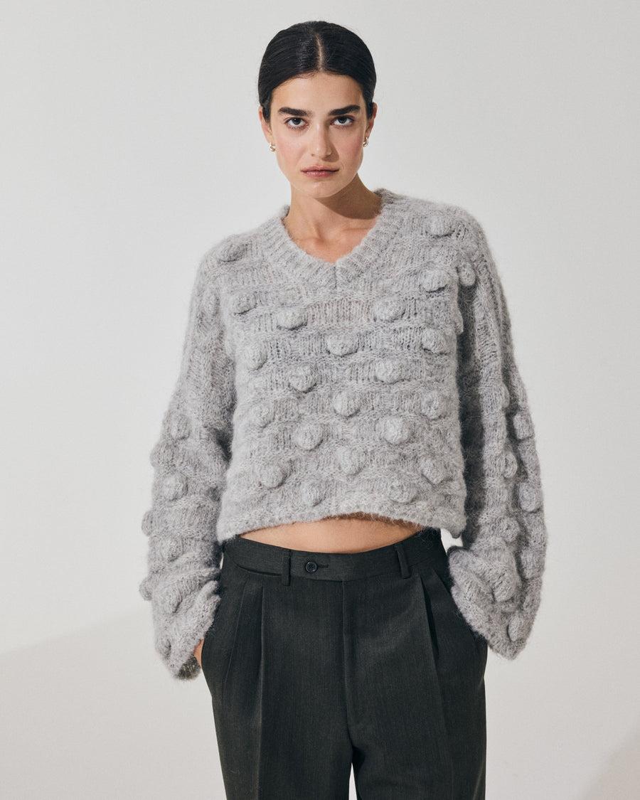 Scaglione V NECK OVER HAZELNUT STITCH GREY