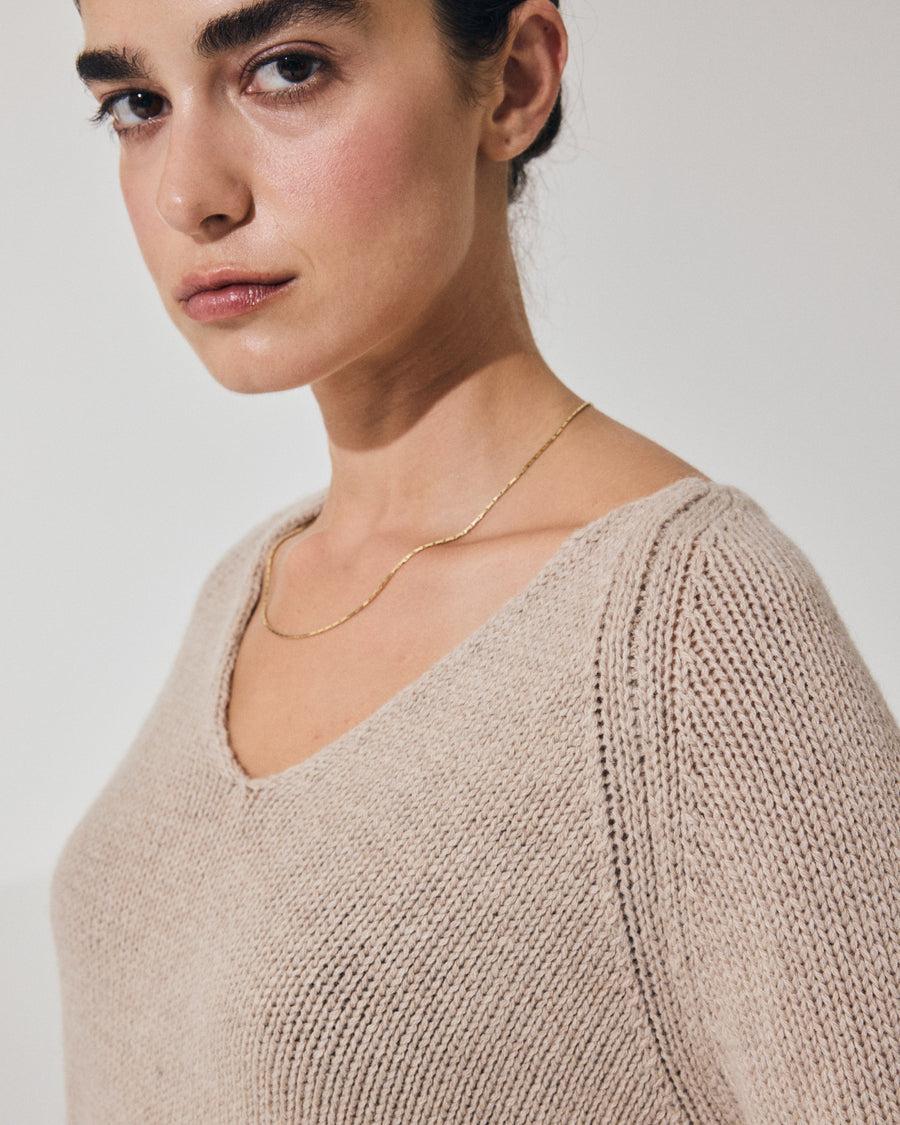 Scaglione V NECK SUPER SOFT SAND