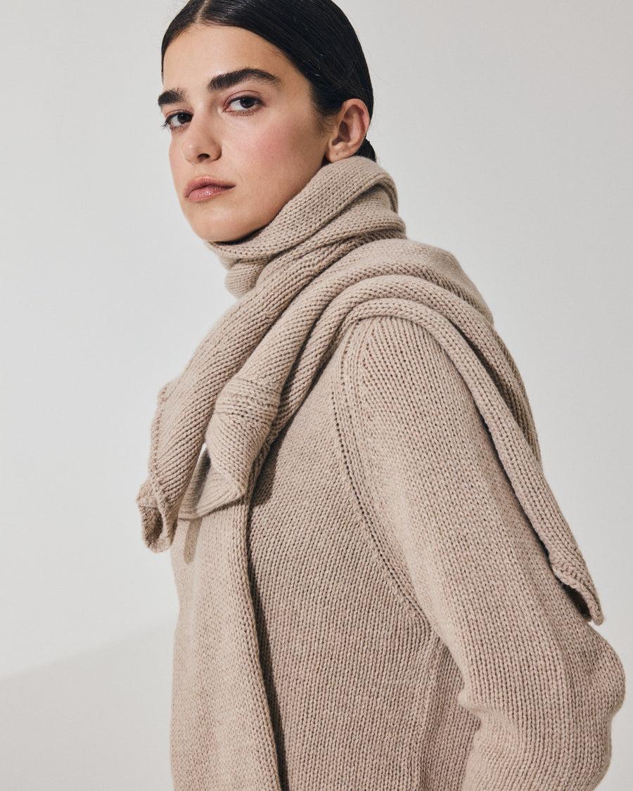 Scaglione V NECK SUPER SOFT SAND