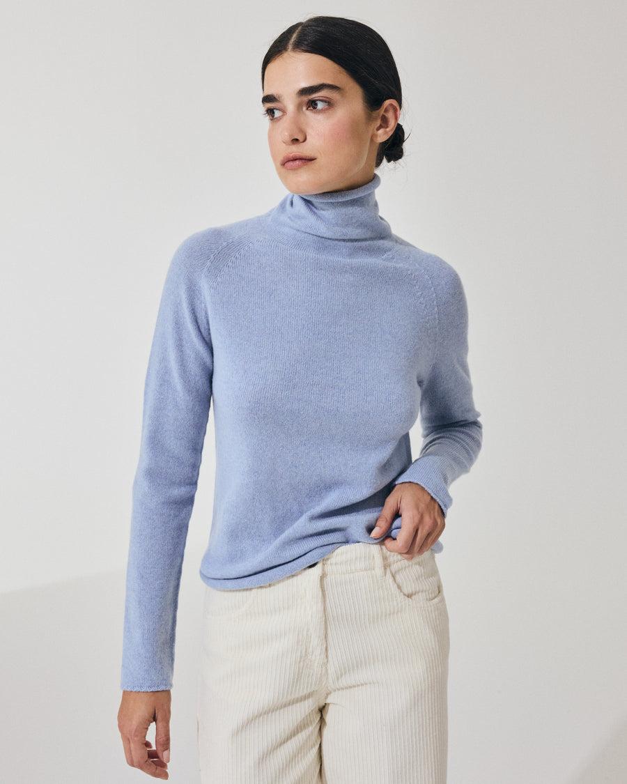 Scaglione TURTLE NECK RAGLAN SEAMLESS HYBRID CASHMERE CELESTE
