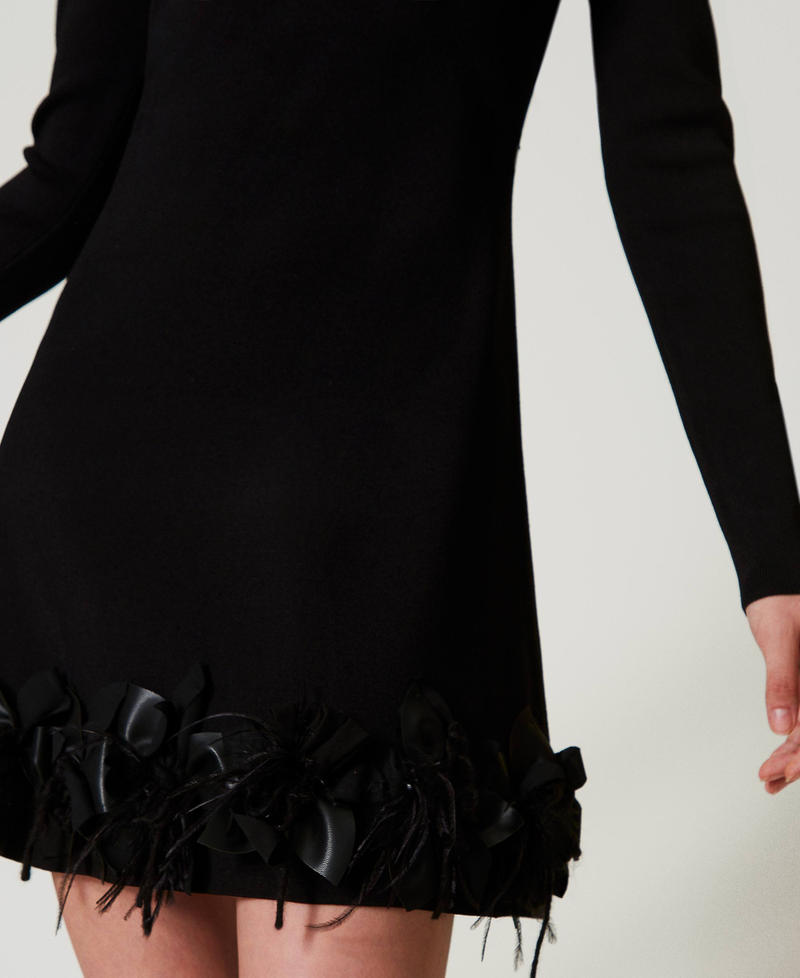 Scee By Twin Set Abito Corto In Maglia Con Fiori E Piume