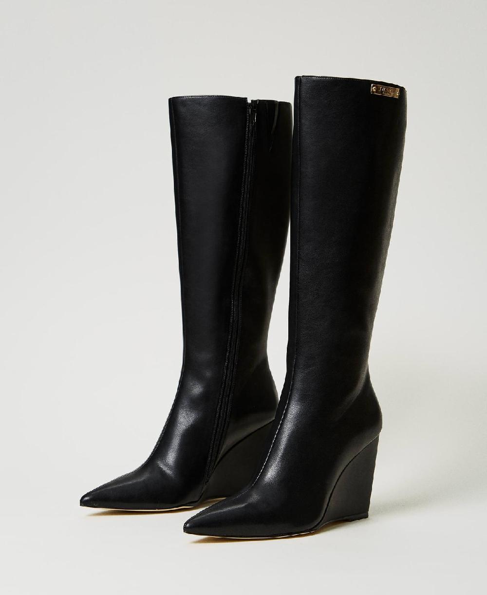 Scee By Twin Set Stivali Alti Con Zeppa E Targhetta Logo