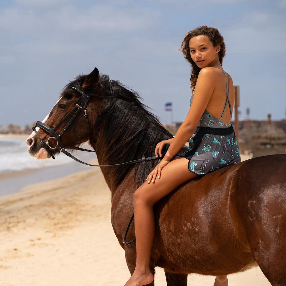 Seay Pantalone Corto Grigio Scuro Lani-kai