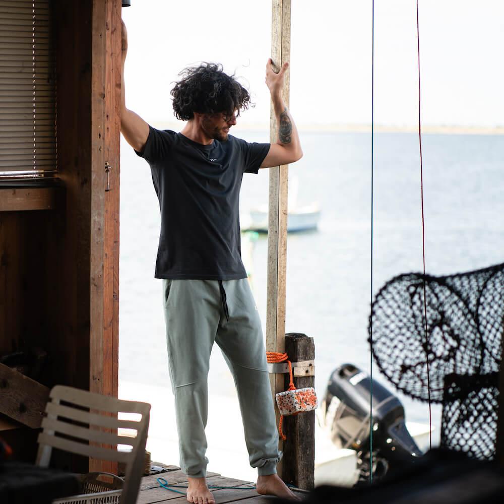 Seay / T-Shirt Nera Ikaika