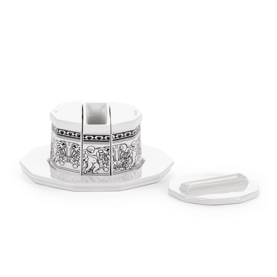 Seletti Palace Fontana