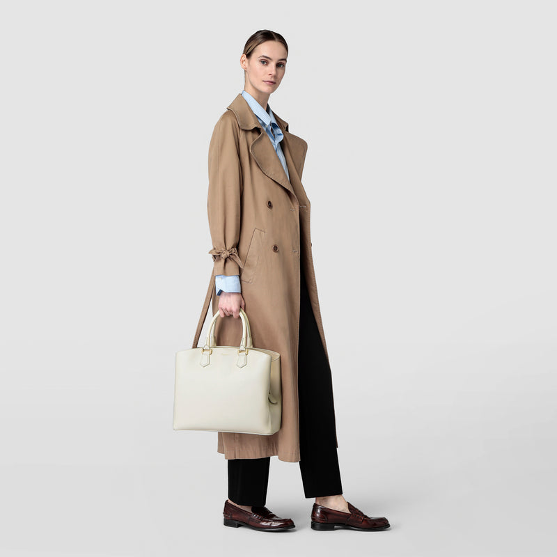 Serapian Borsa a mano luna in pelle rugiada crema