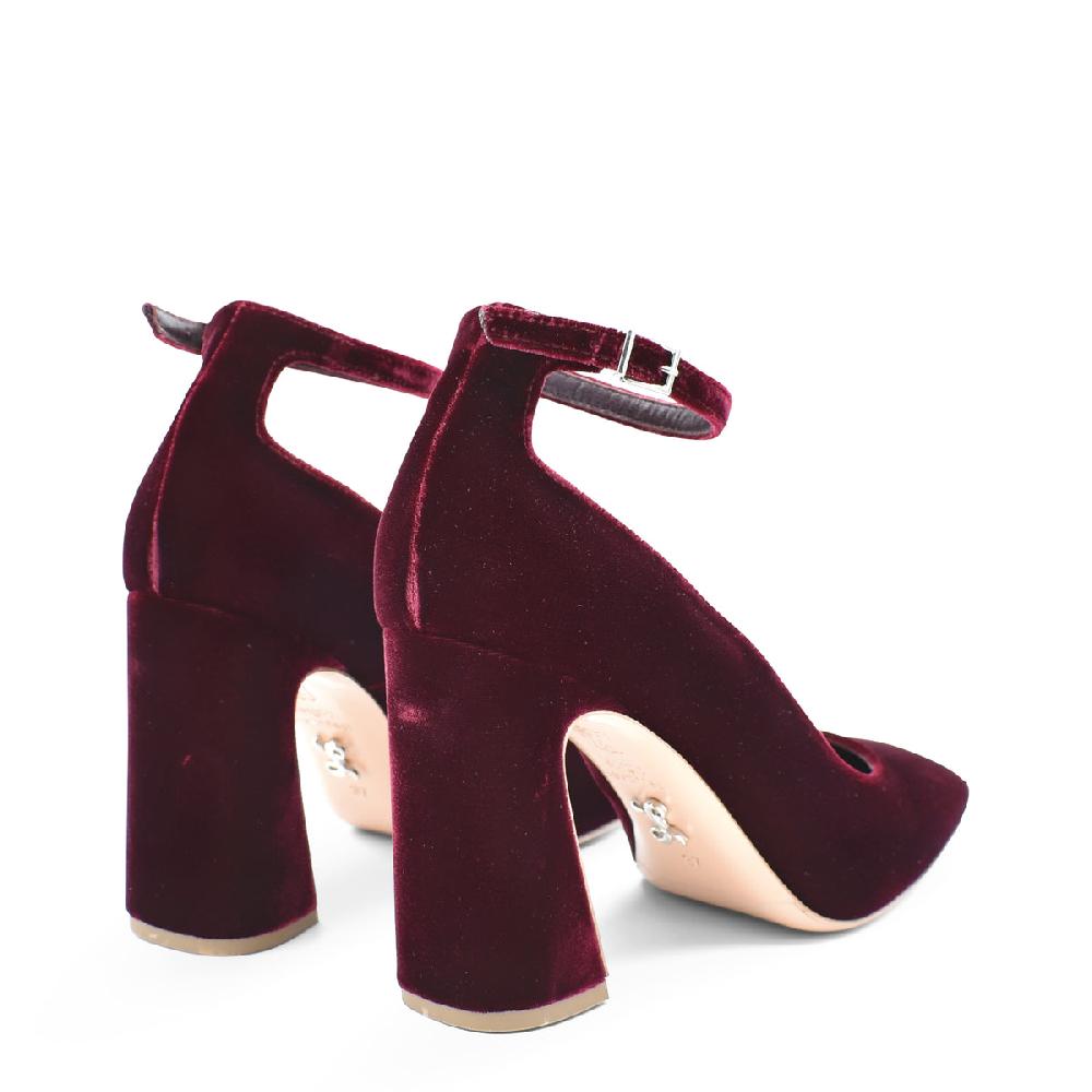 Sergio Levantesi Vergy Rubino. Décolleté In Velluto Con Cinturino