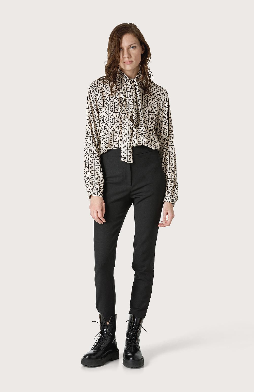 Seventy Camicetta Con Fantasia E Fusciacca Al Collo - Col. Nero