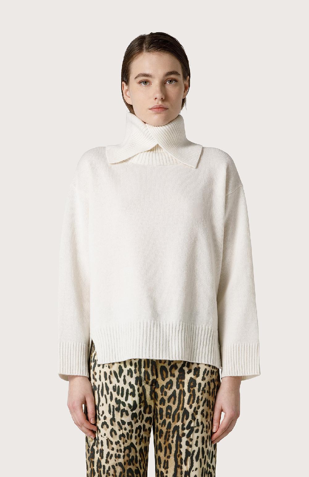 Seventy Dolcevita Con Collo Aperto - Col. Bianco