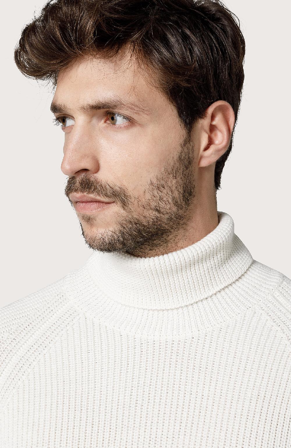 Seventy Dolcevita Con Manica Raglan - Col. Bianco