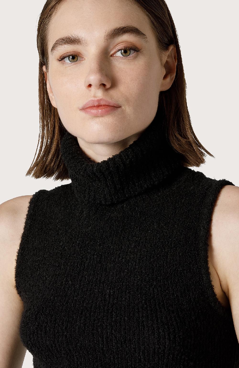 Seventy Dolcevita In Filato Bouclé - Col. Nero