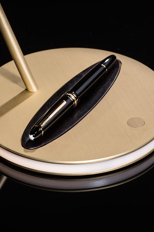 Slamp Lampada Design Overlay Table