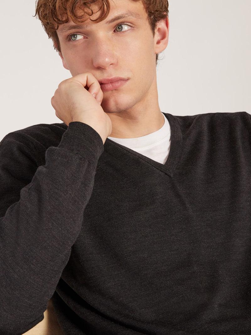 Slowear Maglia Scollo A V Slim Fit In Flexwool Certificato