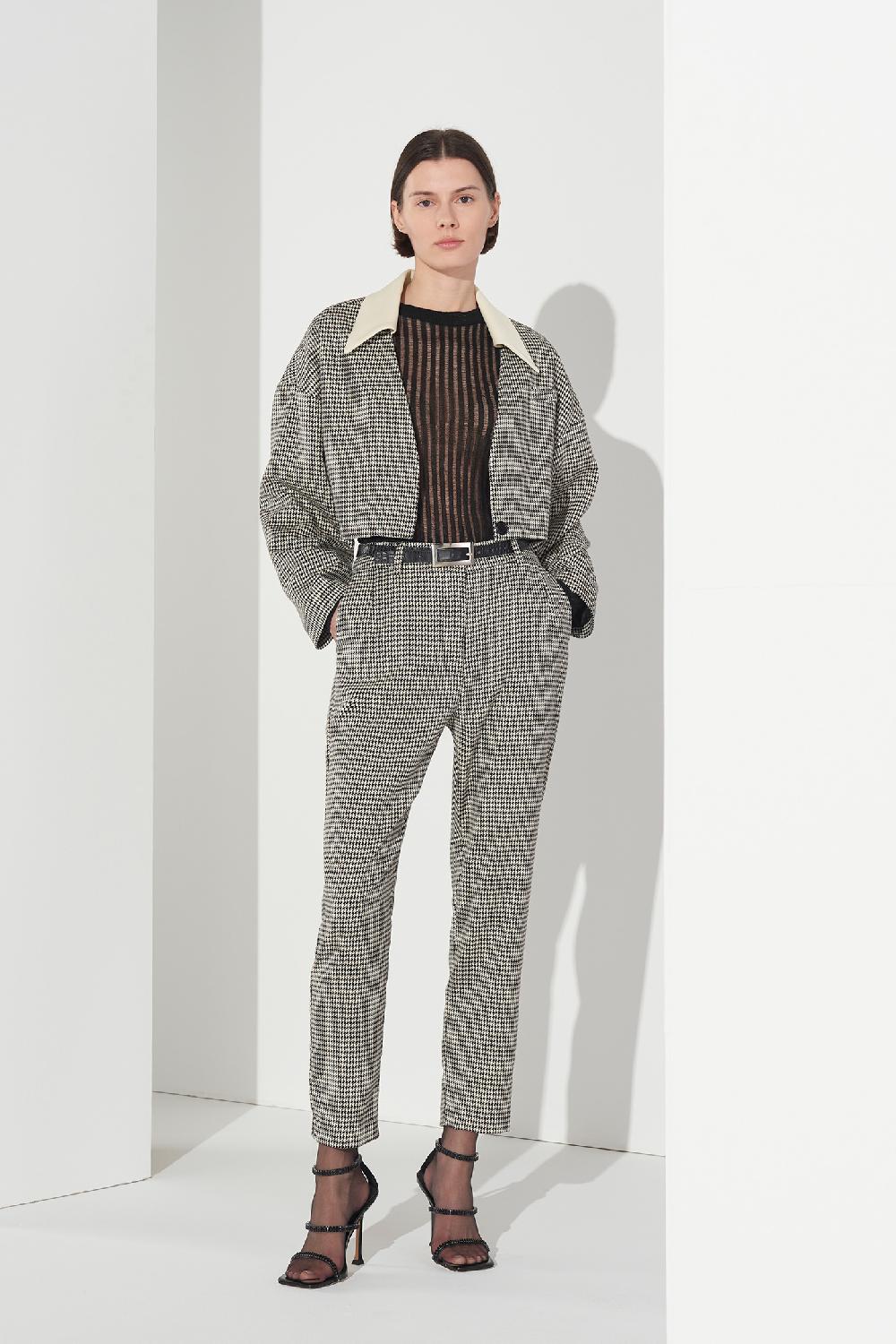 Soallure BLAZER CROPPED PRINCIPE DI GALLES CON COLLETTO