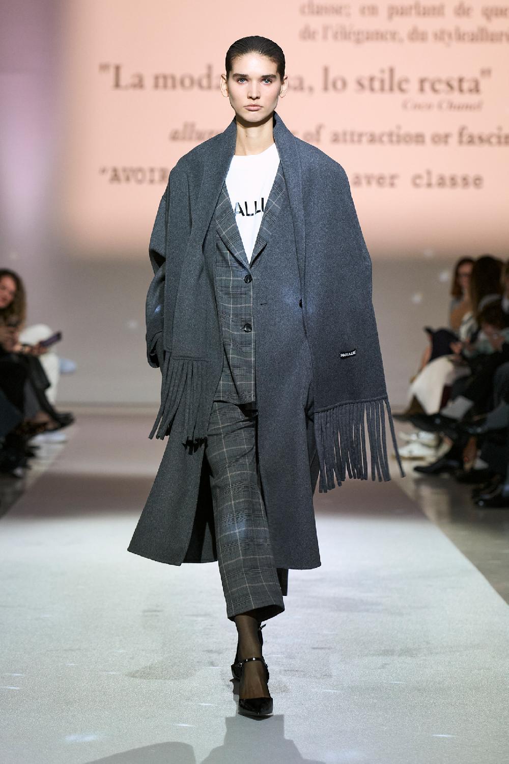 Soallure GIACCA CON DOPPIA ABBOTTONATURA A FANTASIA