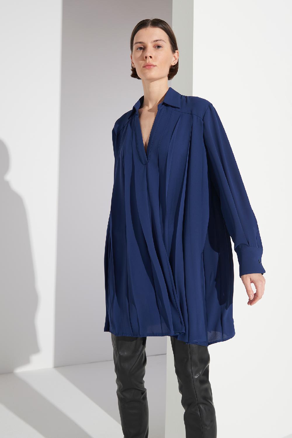 Soallure ABITO CORTO PLISSÉ CON COLLO A CAMICIA