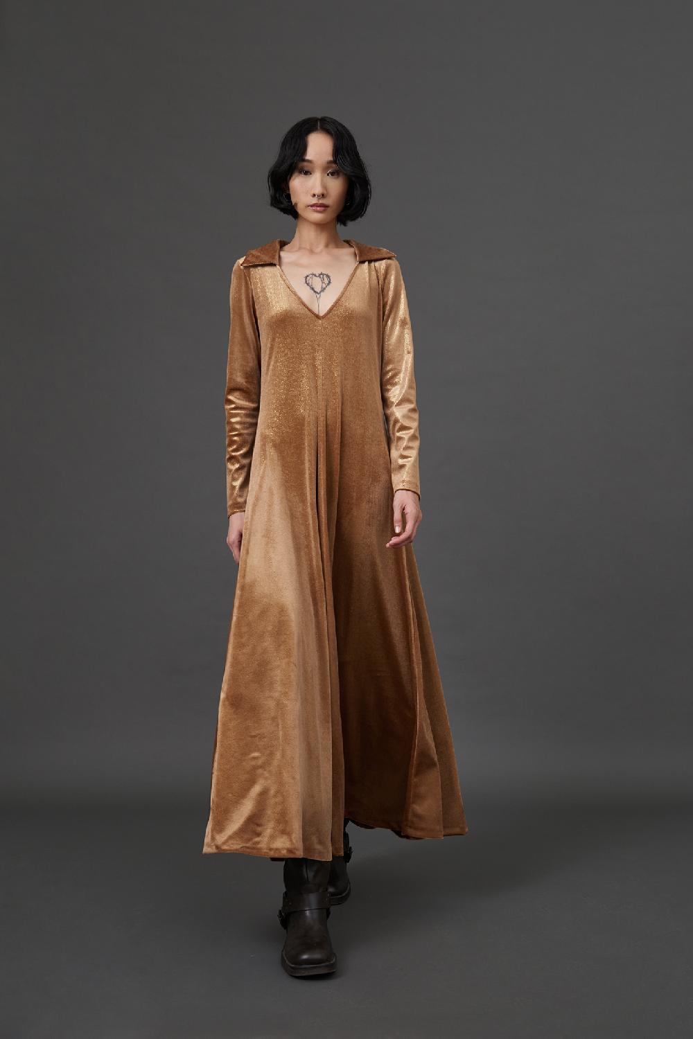 Soallure ABITO LUNGO SVASATO CON COLLETTO A POLO