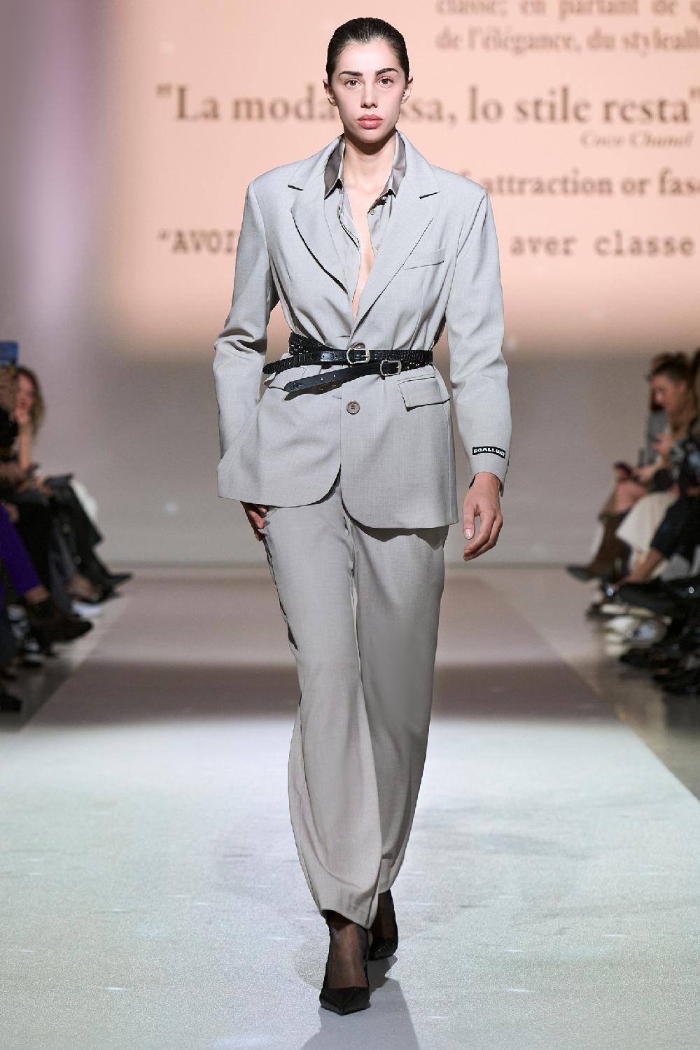 Soallure CINTURA DOPPIA IN VERA PELLE CON BORCHIE